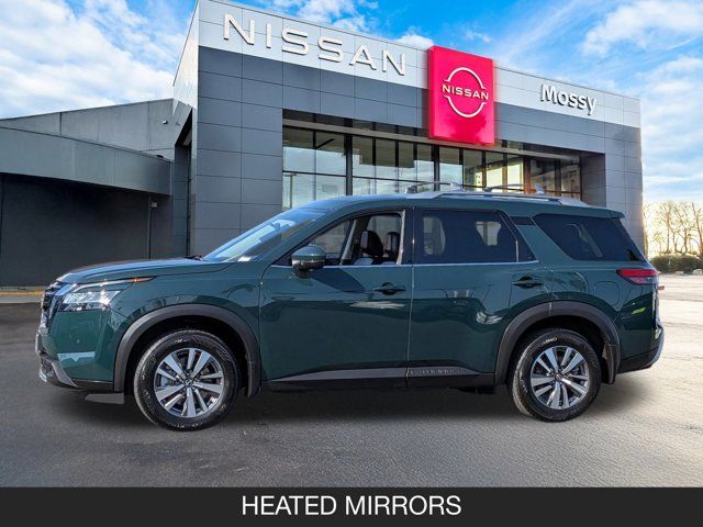 2023 Nissan Pathfinder SL 2023 Nissan Pathfinder SL