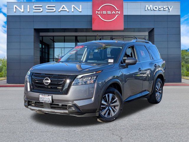 2023 Nissan Pathfinder SL 2023 Nissan Pathfinder SL