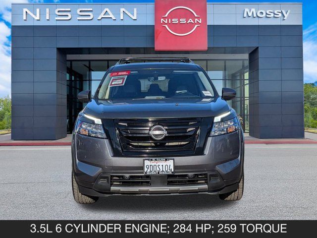 2023 Nissan Pathfinder SL 2023 Nissan Pathfinder SL