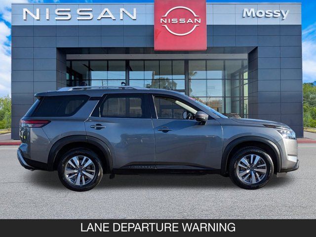 2023 Nissan Pathfinder SL 2023 Nissan Pathfinder SL
