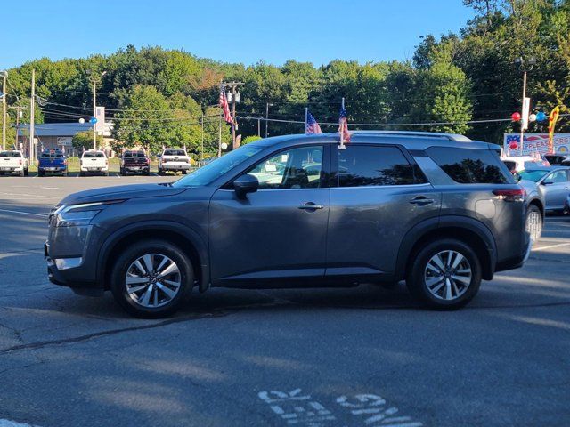 2023 Nissan Pathfinder SL