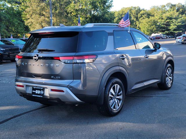 2023 Nissan Pathfinder SL