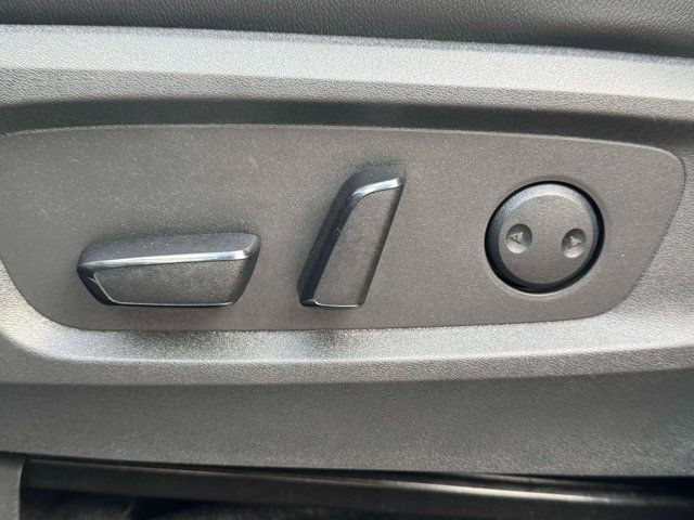 2023 Nissan Pathfinder SL 2023 Nissan Pathfinder SL