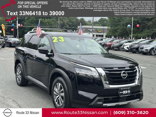 2023 Nissan Pathfinder SL 4WD