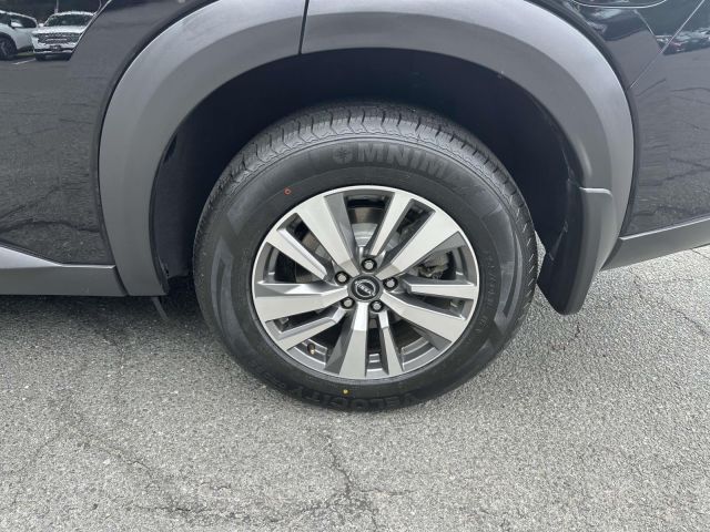 2023 Nissan Pathfinder SL 4WD