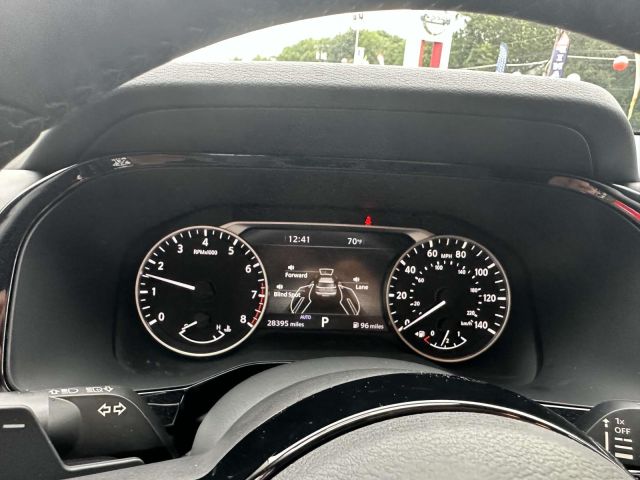 2023 Nissan Pathfinder SL 4WD