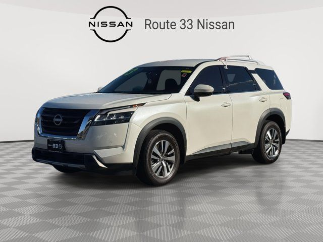 2023 Nissan Pathfinder SL
