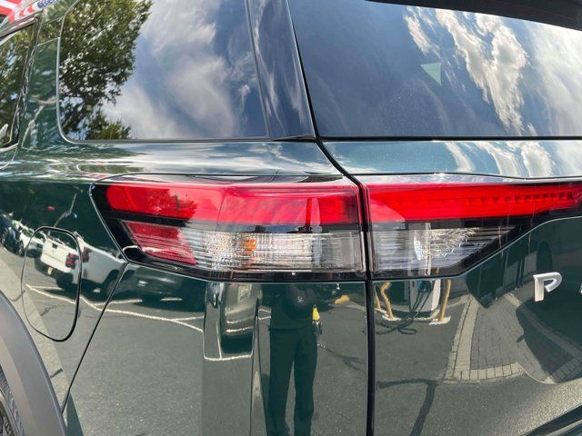 2023 Nissan Pathfinder SL 2023 Nissan Pathfinder SL