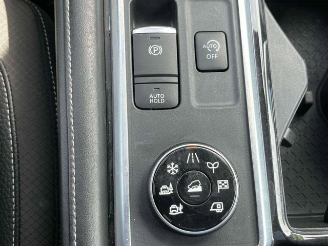 2023 Nissan Pathfinder SL 2023 Nissan Pathfinder SL