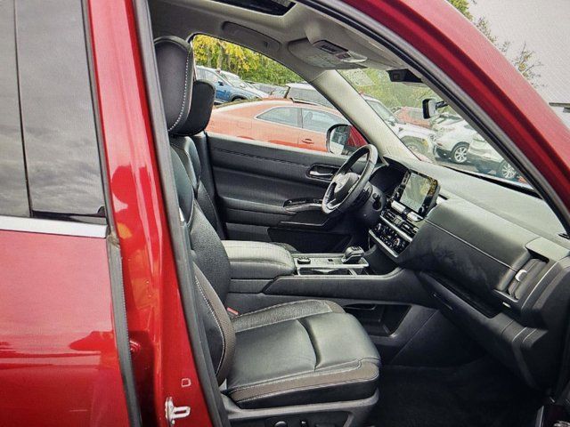 2023 Nissan Pathfinder SL 2023 Nissan Pathfinder SL