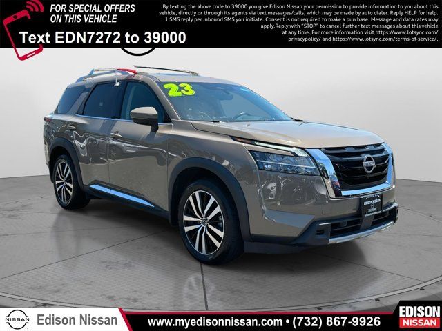 2023 Nissan Pathfinder Platinum