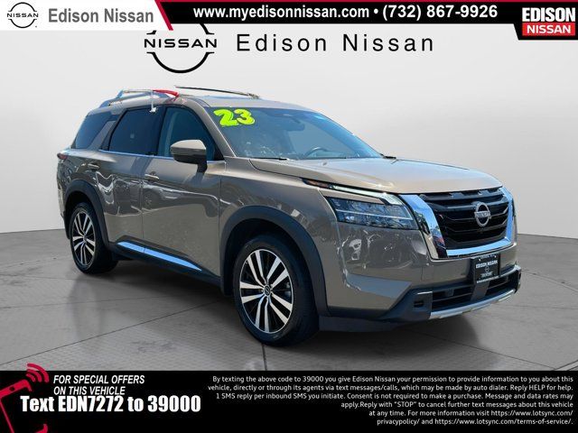 2023 Nissan Pathfinder Platinum