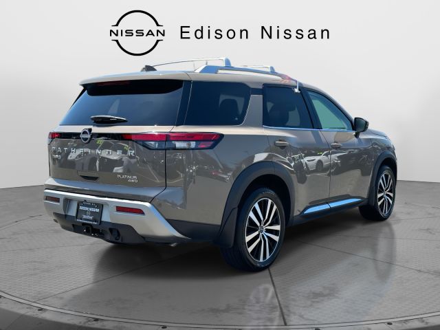 2023 Nissan Pathfinder Platinum 4WD