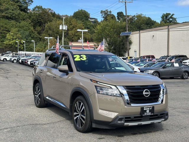 2023 Nissan Pathfinder Platinum 2023 Nissan Pathfinder Platinum
