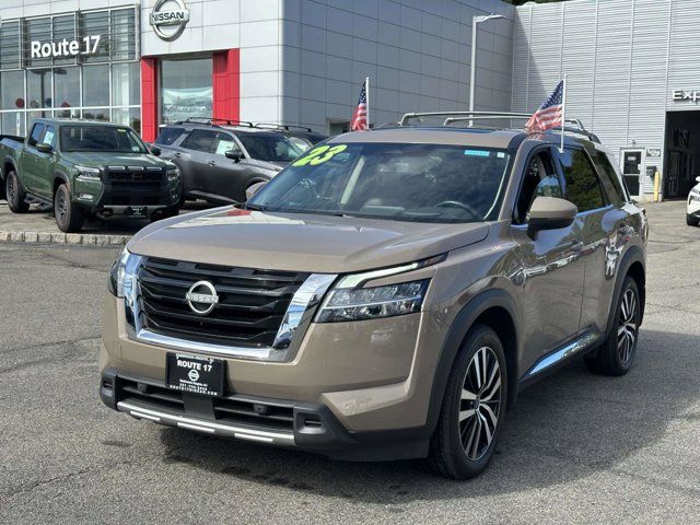 2023 Nissan Pathfinder Platinum 2023 Nissan Pathfinder Platinum