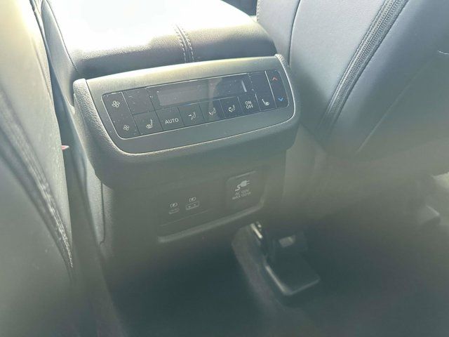 2023 Nissan Pathfinder Platinum 2023 Nissan Pathfinder Platinum