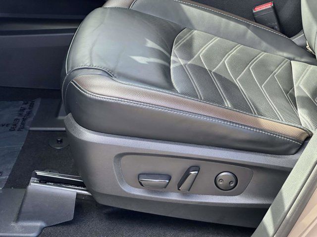 2023 Nissan Pathfinder Platinum 2023 Nissan Pathfinder Platinum