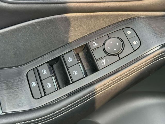 2023 Nissan Rogue AWD SV *Ltd Avail*