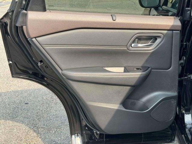 2023 Nissan Rogue AWD SV *Ltd Avail*