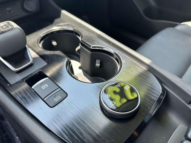 2023 Nissan Rogue AWD SV
