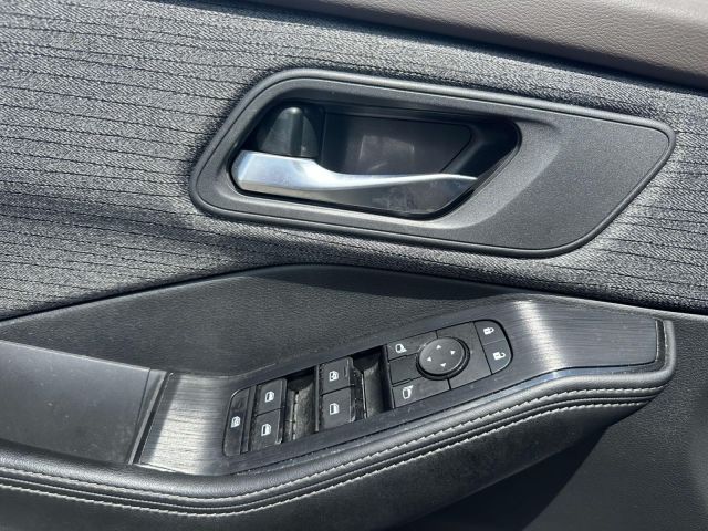 2023 Nissan Rogue AWD SV *Ltd Avail*