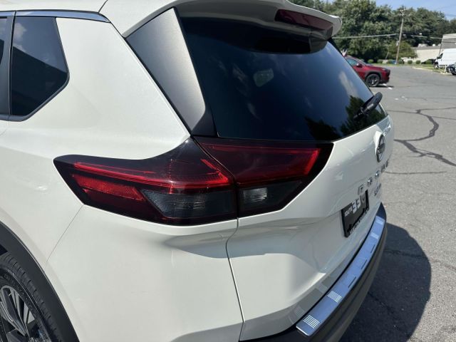 2023 Nissan Rogue AWD SV *Ltd Avail*