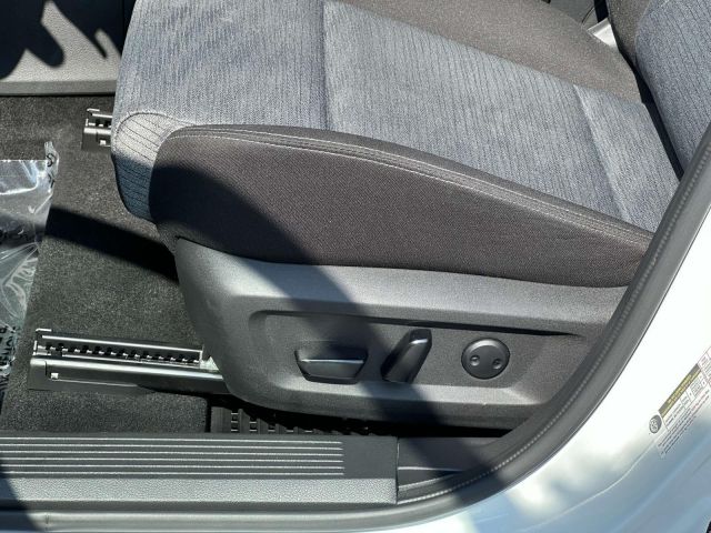 2023 Nissan Rogue AWD SV *Ltd Avail*