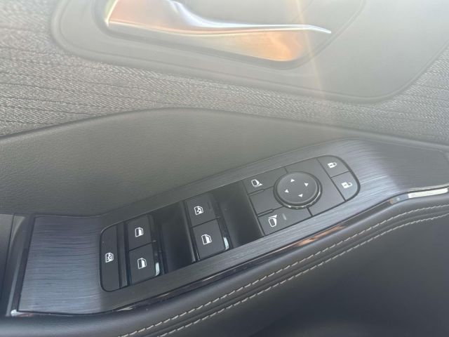 2023 Nissan Rogue AWD SV *Ltd Avail*