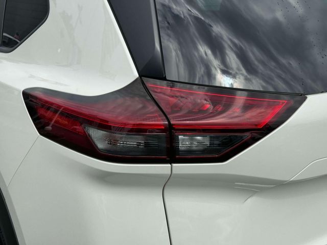 2023 Nissan Rogue AWD SV *Ltd Avail*