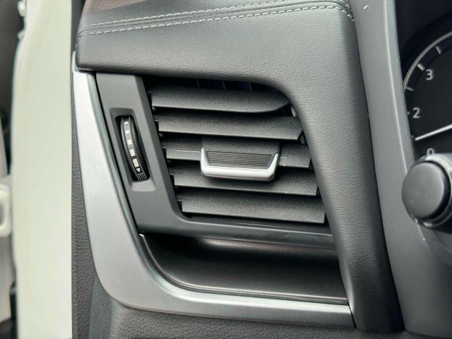 2023 Nissan Rogue AWD SV *Ltd Avail*
