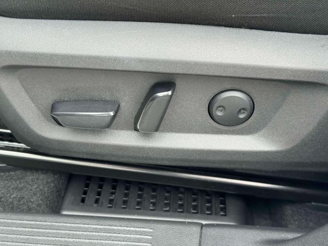 2023 Nissan Rogue AWD SV *Ltd Avail*
