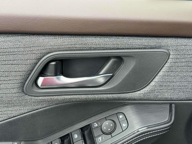 2023 Nissan Rogue AWD SV *Ltd Avail*