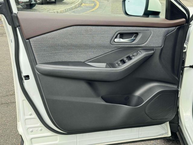 2023 Nissan Rogue AWD SV *Ltd Avail*