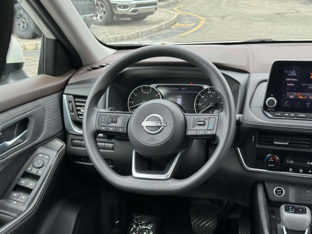 2023 Nissan Rogue AWD SV *Ltd Avail*
