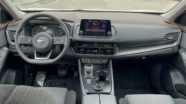 2023 Nissan Rogue AWD SV *Ltd Avail*