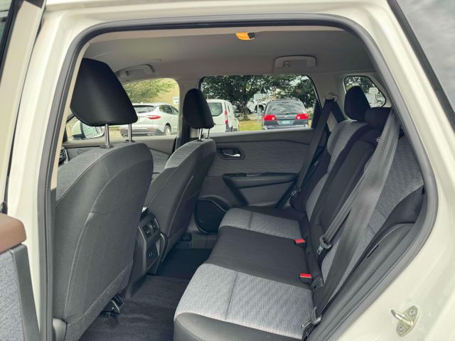 2023 Nissan Rogue AWD SV *Ltd Avail*