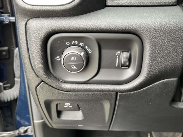 2023 Ram 1500 Big Horn 4x4 Crew Cab 57 Box 2023 Ram 1500 Big Horn 4x4 Crew Cab 57 Box