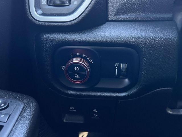 2023 Ram 1500 Big Horn 4x4 Crew Cab 57 Box