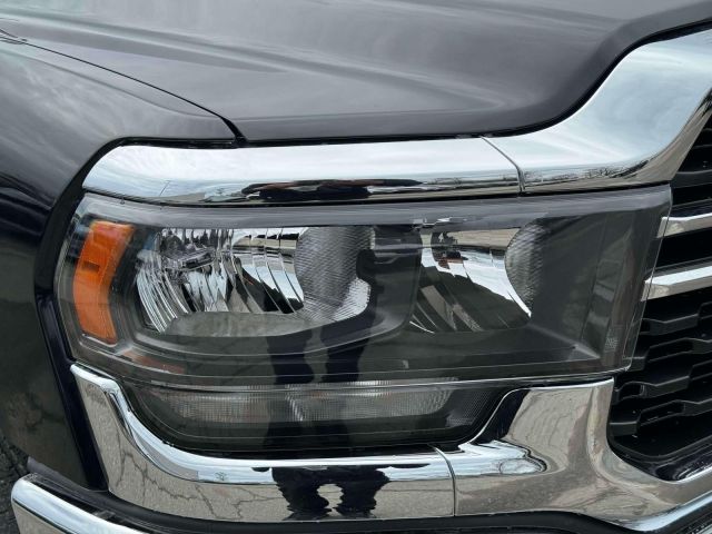 2023 Ram 2500 Big Horn 4x4 Crew Cab 8 Box