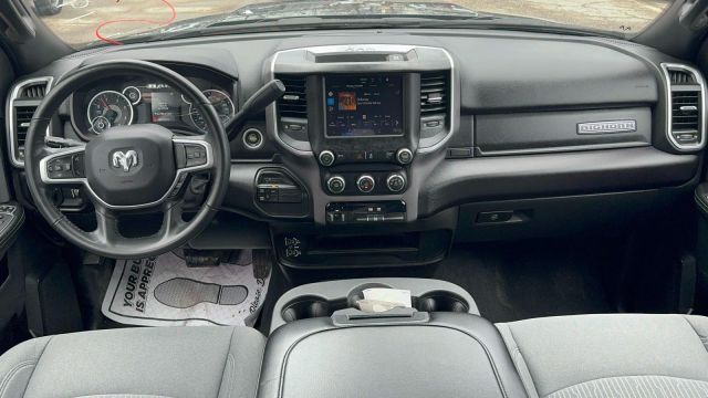 2023 Ram 2500 Big Horn 4x4 Crew Cab 8 Box
