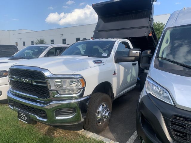 2023 Ram 3500 Chassis Cab Tradesman 4WD Reg Cab 60 CA 143.5 WB