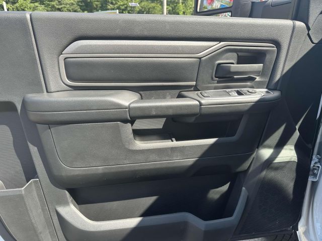 2023 Ram 3500 Chassis Cab Tradesman 4WD Reg Cab 60 CA 143.5 WB