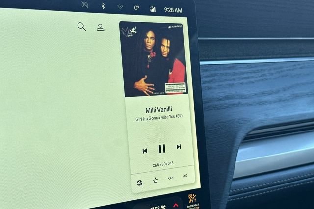 2023 Rivian R1S Adventure 2023 Rivian R1S Adventure