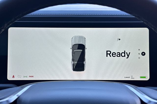 2023 Rivian R1S Adventure 2023 Rivian R1S Adventure