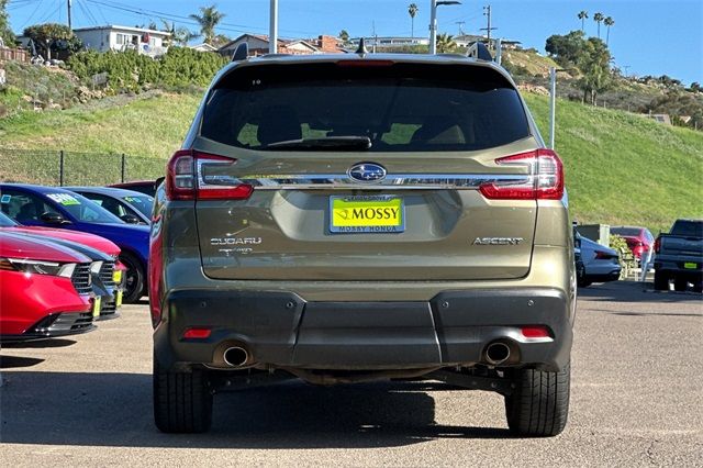 2023 Subaru Ascent Premium 2023 Subaru Ascent Premium