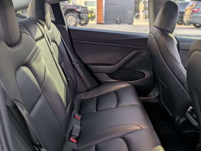 2023 Tesla Model 3 Base 2023 Tesla Model 3 Base