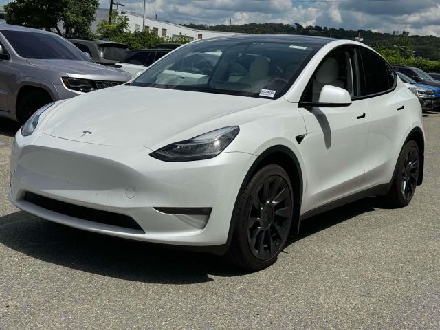 2023 Tesla Model Y Long Range AWD