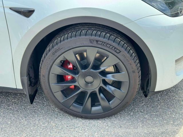 2023 Tesla Model Y Long Range AWD