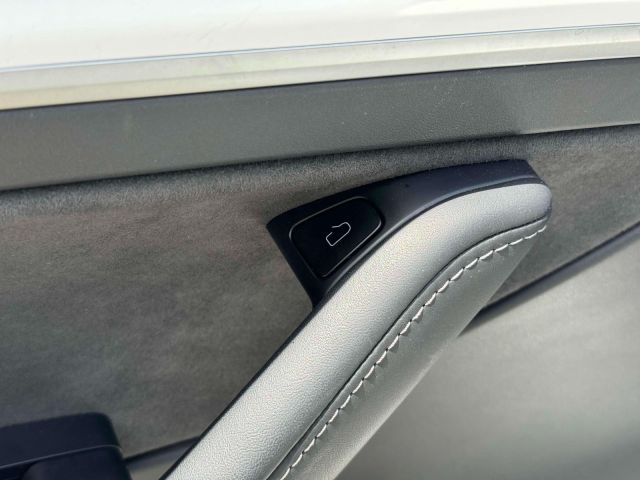 2023 Tesla Model Y Long Range AWD