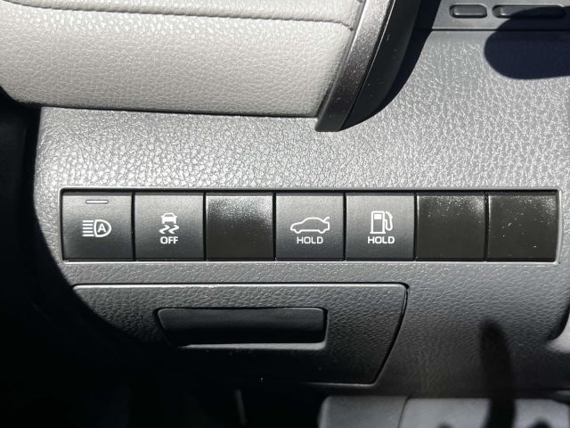 2023 Toyota Camry LE Auto AWD (Natl)